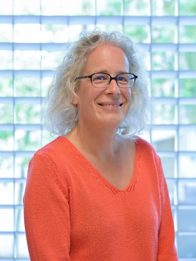 <span>Nadja Monnet</span>
