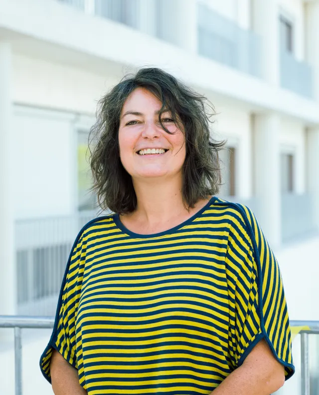 <span>Delphine Monrozies</span>

